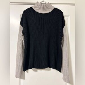 Devotion By Cyrus Women’s Turtleneck, Black And Grey, Large, NWOT